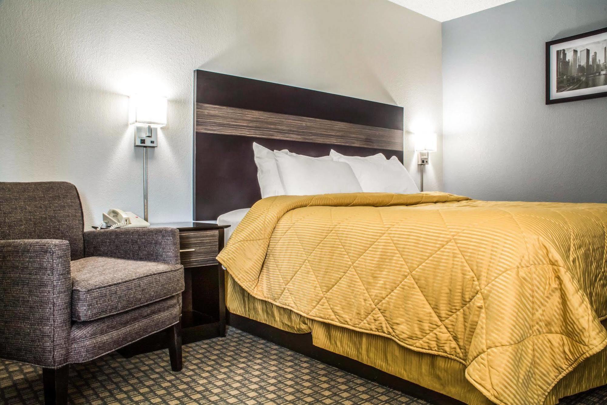 Syracuse Carrier Circle Hotel East Syracuse
